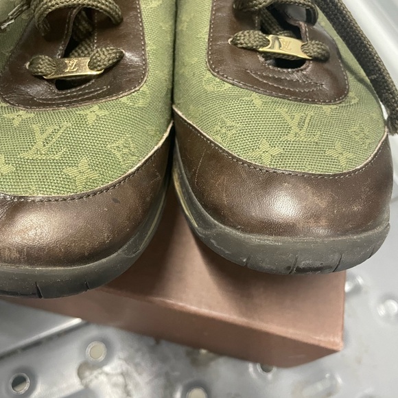 Ladies LV Min Lin sneakers in Green monogram print.have extra shoelace - Picture 3 of 8
